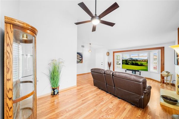 Interior, Living room, Pendant Lights, Wood Texture Flooring
