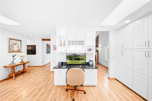 Home Office, Interior, Recessed Lighting, Wood Texture Flooring