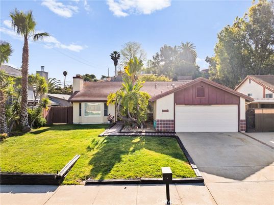 Attached, Backyard, Exterior, Facade, Ranch