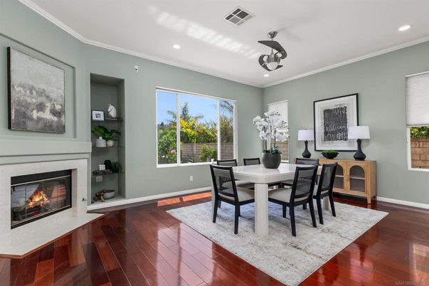 Dining room, Fireplace, Interior, Recessed Lighting, Wood Texture Flooring