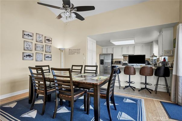 Dining room, Interior, Kitchen, Stainless Steel Appliances, Wood Texture Flooring