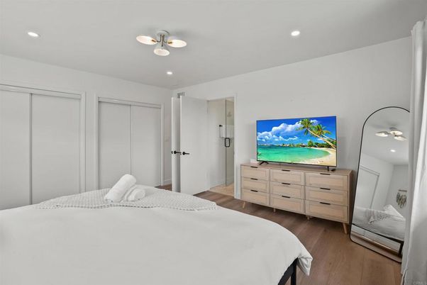 Bedroom, Interior, Recessed Lighting, Wood Texture Flooring