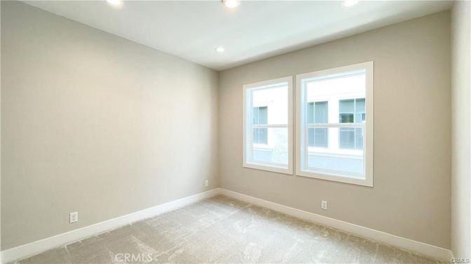 Empty room, Interior, Recessed Lighting