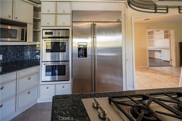 Interior, Kitchen, Stainless Steel Appliances