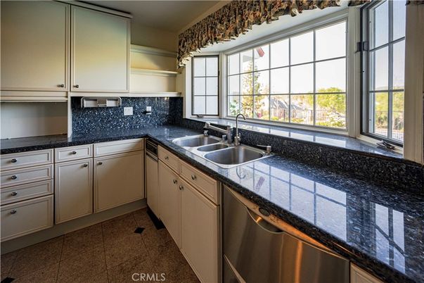 Interior, Kitchen, Tile Countertops