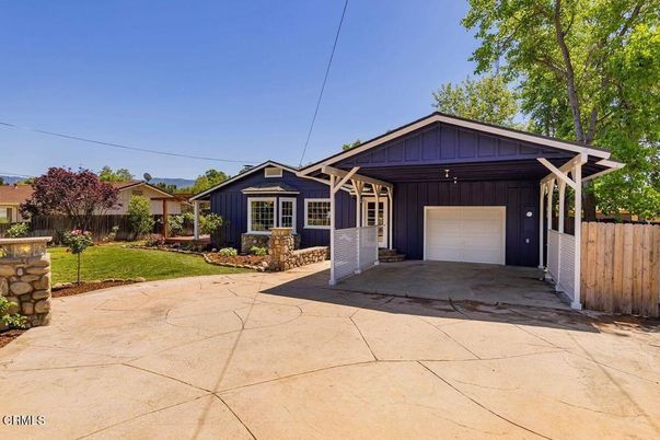 Attached, Exterior, Facade, American Craftsman
