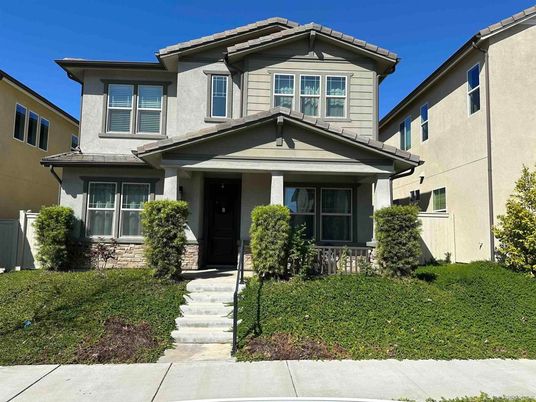 Exterior, Facade, American Craftsman