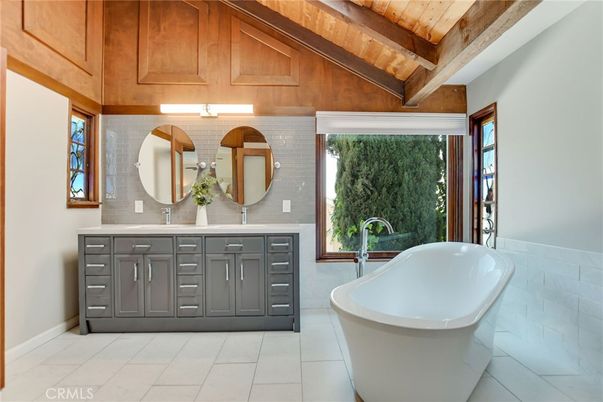 Bathroom, Free Standing Baths, Interior, Wooden Beams, Wooden Ceilings