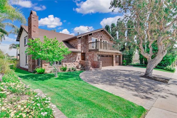 Attached, Exterior, Facade, Brick Facade, Tudor Revival