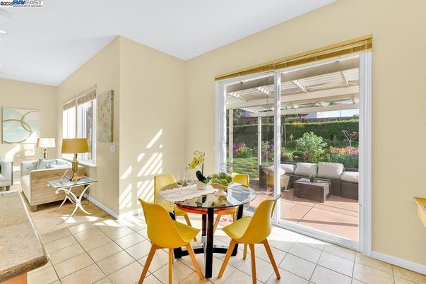 Dining room, Interior, Recessed Lighting