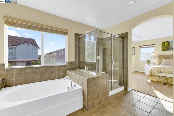 Bathroom, Bedroom, Glass Shower, Interior, Recessed Lighting