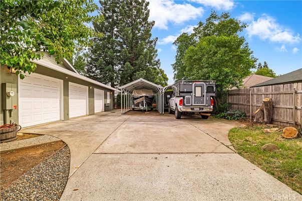 Detached Garage, Exterior