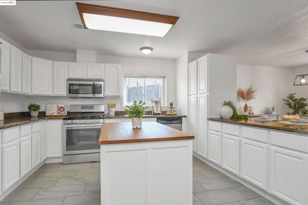 Interior, Kitchen, Stainless Steel Appliances