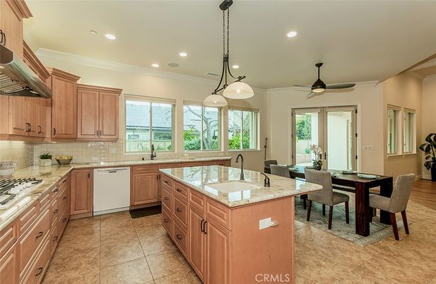 Dining room, Interior, Kitchen, Pendant Lights, Recessed Lighting