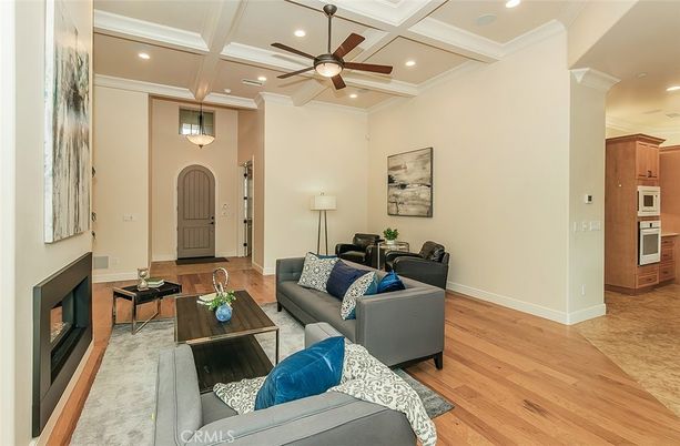 Fireplace, Interior, Living room, Pendant Lights, Recessed Lighting, Wood Texture Flooring