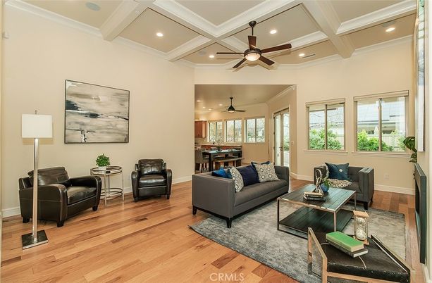 Dining room, Interior, Living room, Recessed Lighting, Wood Texture Flooring