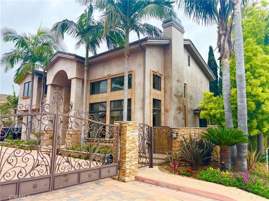 Exterior, Facade, Spanish Mediterranean