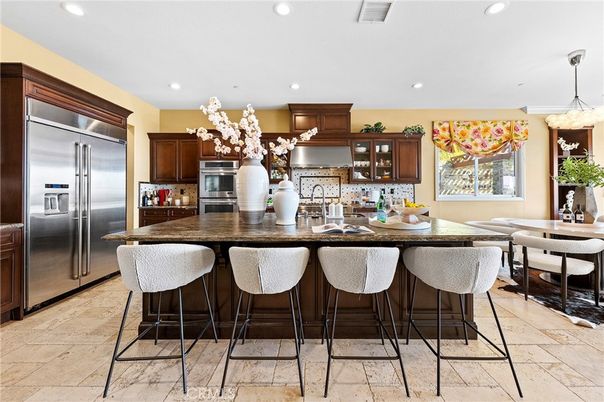Dining room, Interior, Kitchen, Pendant Lights, Recessed Lighting, Stainless Steel Appliances