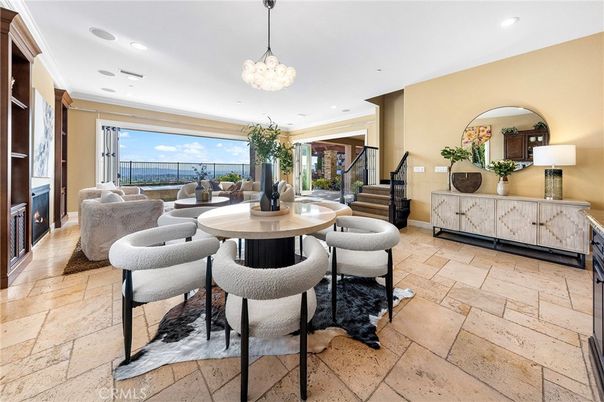 Dining room, Interior, Pendant Lights, Recessed Lighting