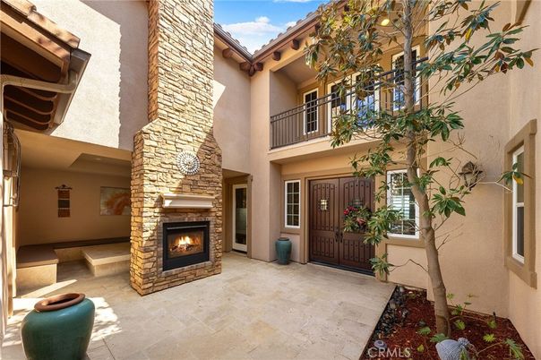 Exterior, Fireplace