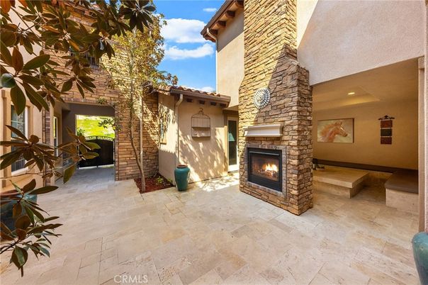 Exterior, Fireplace