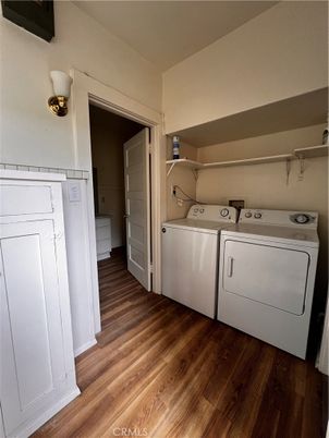 Interior, Utility Closets, Washer, Wood Texture Flooring