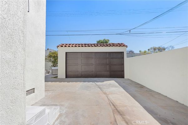Detached Garage, Exterior