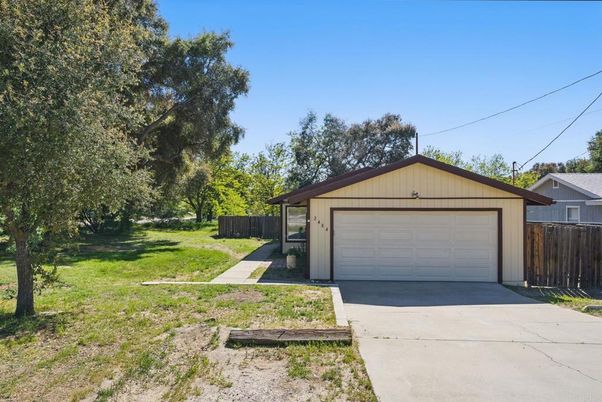 Backyard, Detached Garage, Exterior
