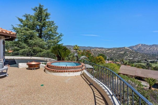 Exterior, Pool, Other