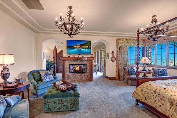 Chandelier, Fireplace, Interior, Living room