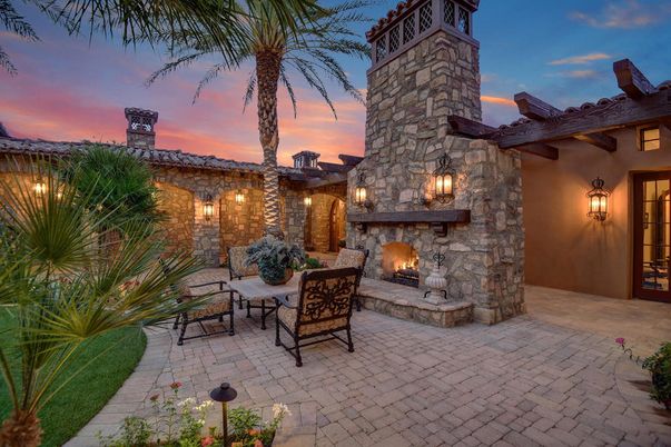 Exterior, Fireplace