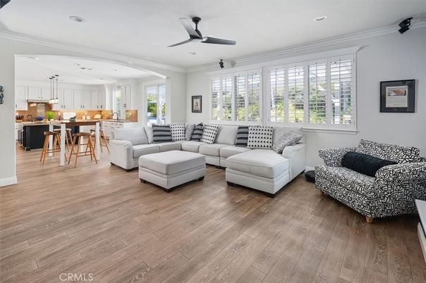 Interior, Kitchen, Living room, Pendant Lights, Recessed Lighting, Wood Texture Flooring