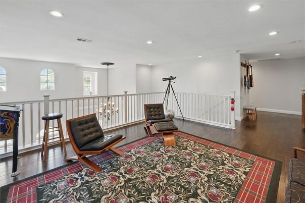 Chandelier, Interior, Recessed Lighting, Wood Texture Flooring