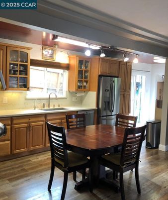 Dining room, Interior, Kitchen, Stainless Steel Appliances, Wood Texture Flooring