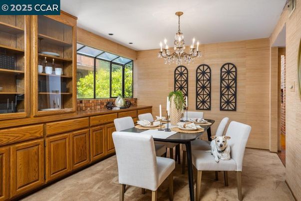 Chandelier, Dining room, Interior
