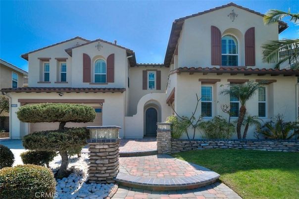 Attached, Exterior, Facade, Spanish Mediterranean