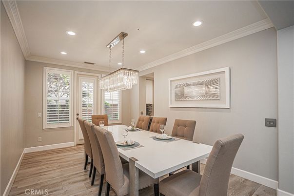 Chandelier, Dining room, Interior, Recessed Lighting, Wood Texture Flooring