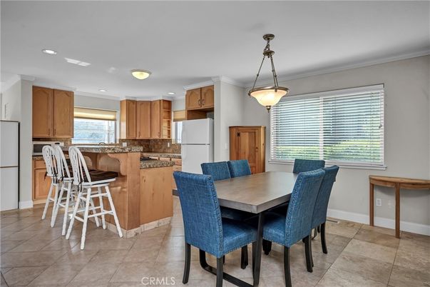 Dining room, Interior, Kitchen, Pendant Lights, Recessed Lighting