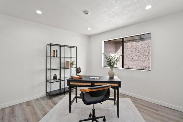 Home Office, Interior, Recessed Lighting, Wood Texture Flooring