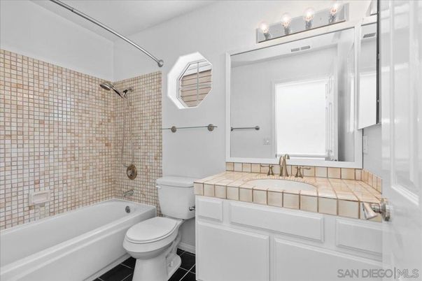 Bathroom, Interior, Tile Countertops