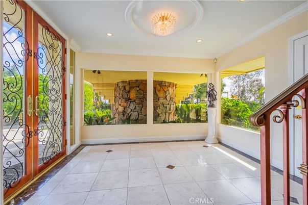 Chandelier, Interior, Recessed Lighting