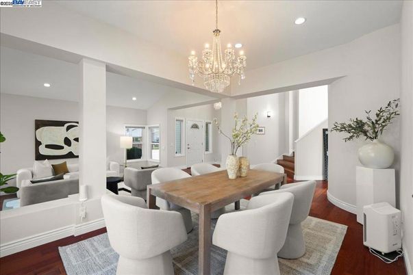 Chandelier, Dining room, Interior, Living room, Recessed Lighting, Wood Texture Flooring