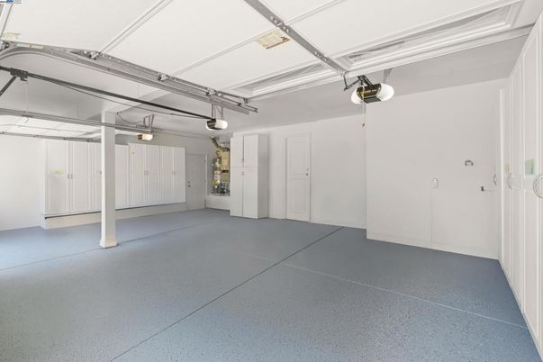 Garage, Interior