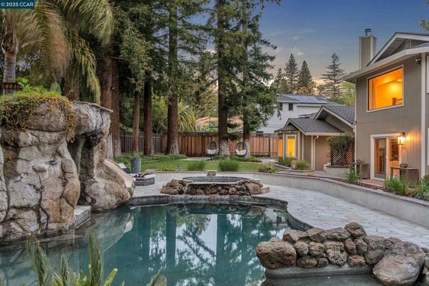 Exterior, Pool, Solar Panels
