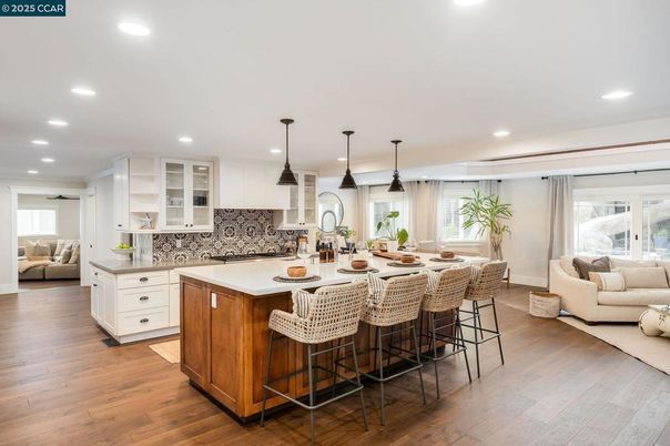 Interior, Kitchen, Living room, Pendant Lights, Recessed Lighting, Wood Texture Flooring