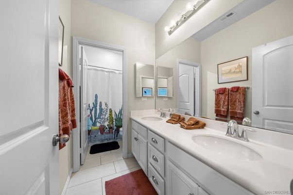 Bathroom, Dual Sink Vanities, Interior