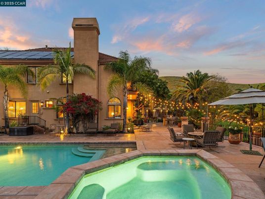 Exterior, Pool, Solar Panels