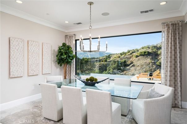 Dining room, Interior, Pendant Lights, Recessed Lighting