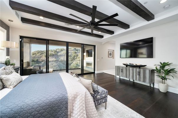 Bedroom, Interior, Pendant Lights, Recessed Lighting, Wood Texture Flooring