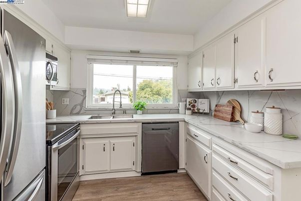 Interior, Kitchen, Stainless Steel Appliances, Wood Texture Flooring